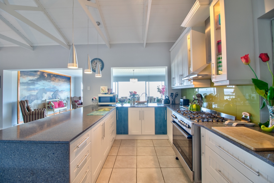 11 Bedroom Property for Sale in West Beach Eastern Cape